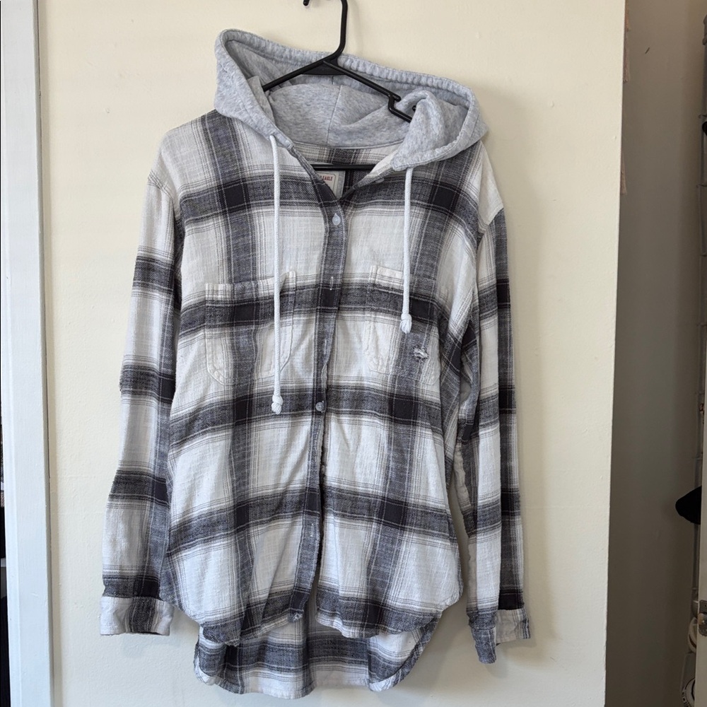 American Eagle Outfitters Gray Plaid Shirt